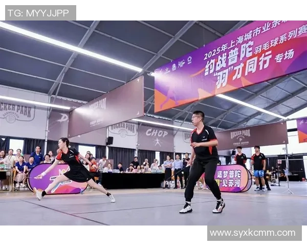 羽毛球明星跨界踢足球为梦想挑战自我引发热议