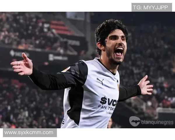 送给足球球星的精选礼物推荐让他们感受你的独特心意与支持 送给足球球星的精选礼物推荐让他们感受你的独特心意与支持